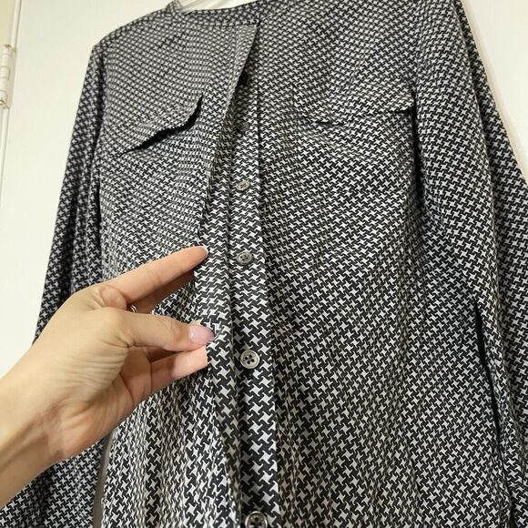 EQUIPMENT houndstooth black button down silk utility long sleeve blouse medium - Picture 3 of 6